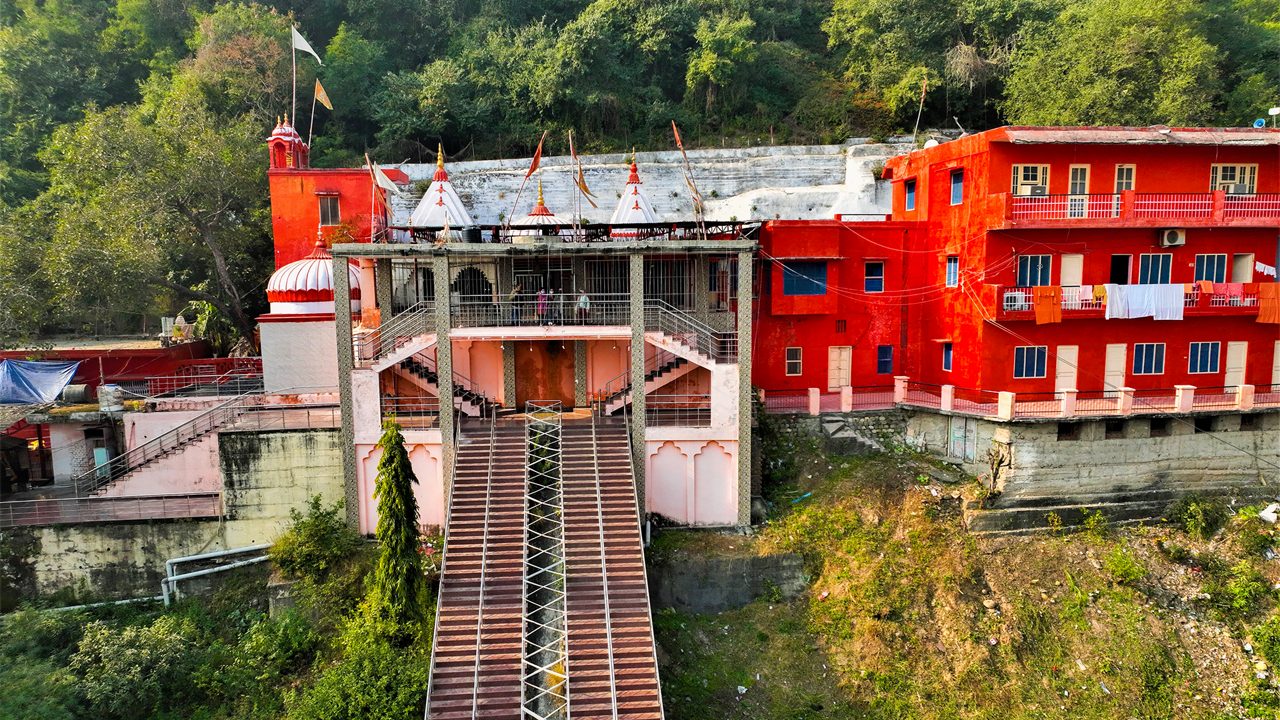 Peer Kho Cave Temple